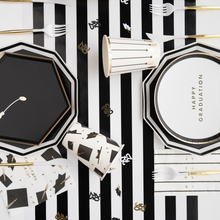 Load image into Gallery viewer, Graduation Cap Paper Cups