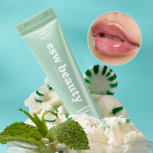Load image into Gallery viewer, Winter Shimmer Perfect Pout Lip Kit