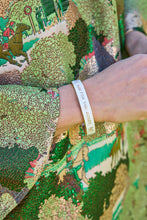 Load image into Gallery viewer, Kentucky Derby® Run for the Roses® Bracelet
